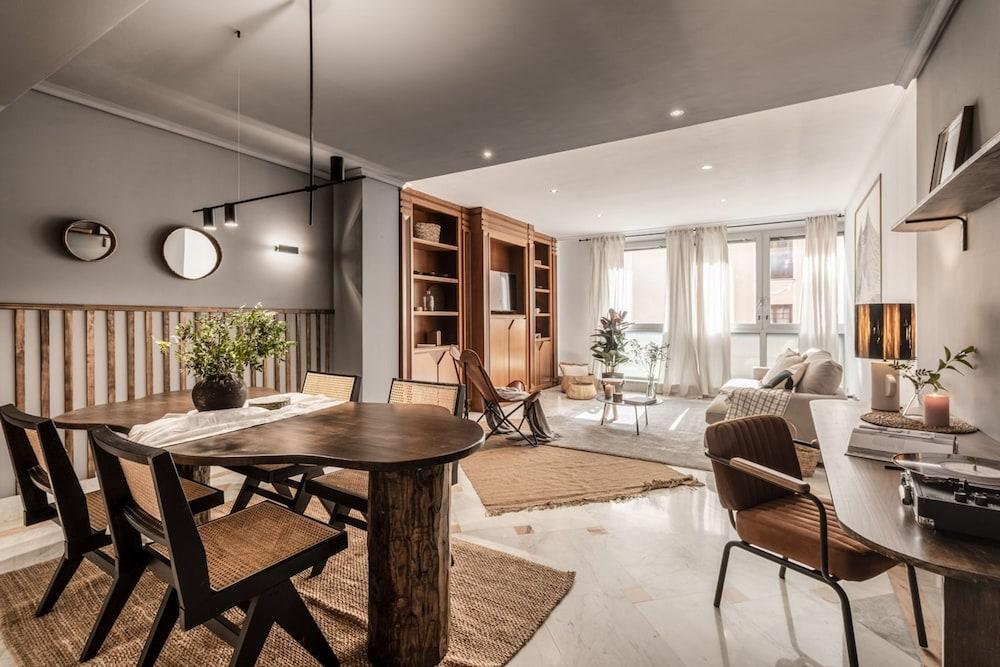 Cardet - 2 Bedrooms and Pool in Almagro