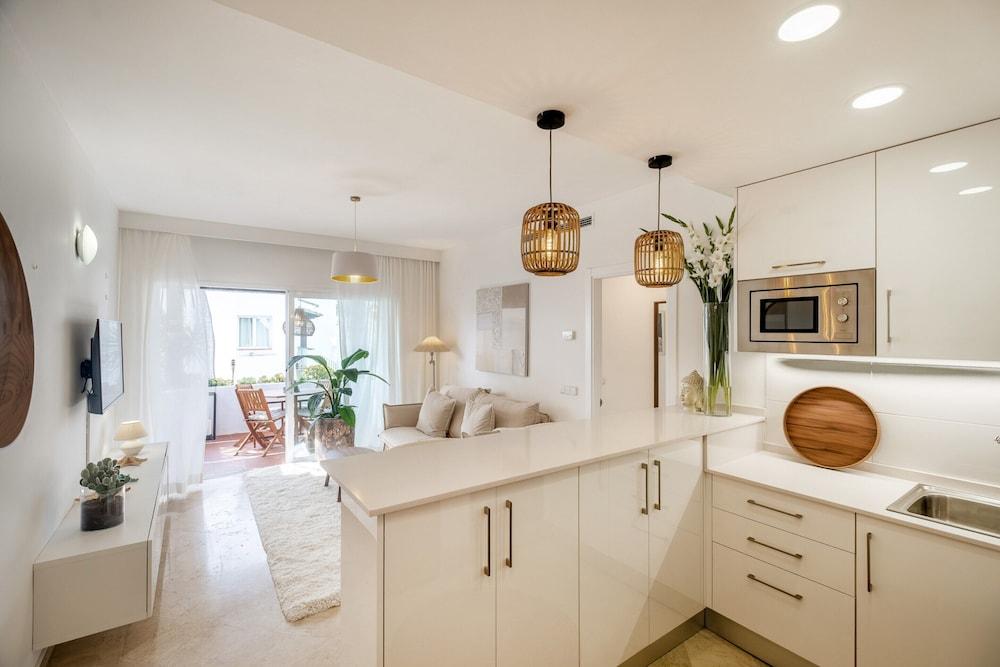 Seaside Stay With Pool