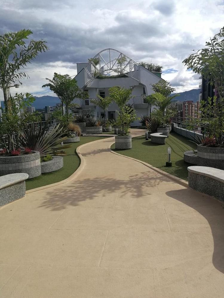 APARTAMENTOS EN ATLANTIS TERRAZA PISCINA