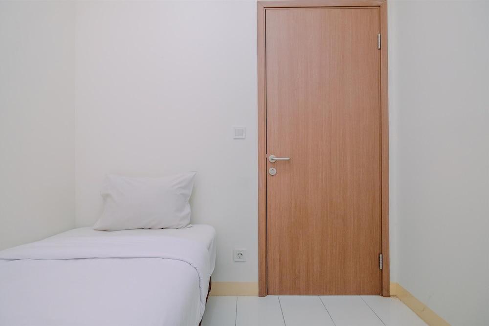 Modern Look and Restful 2BR Podomoro Golf View Apartment