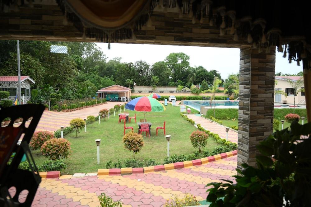 Golden View Resort & Restaurant