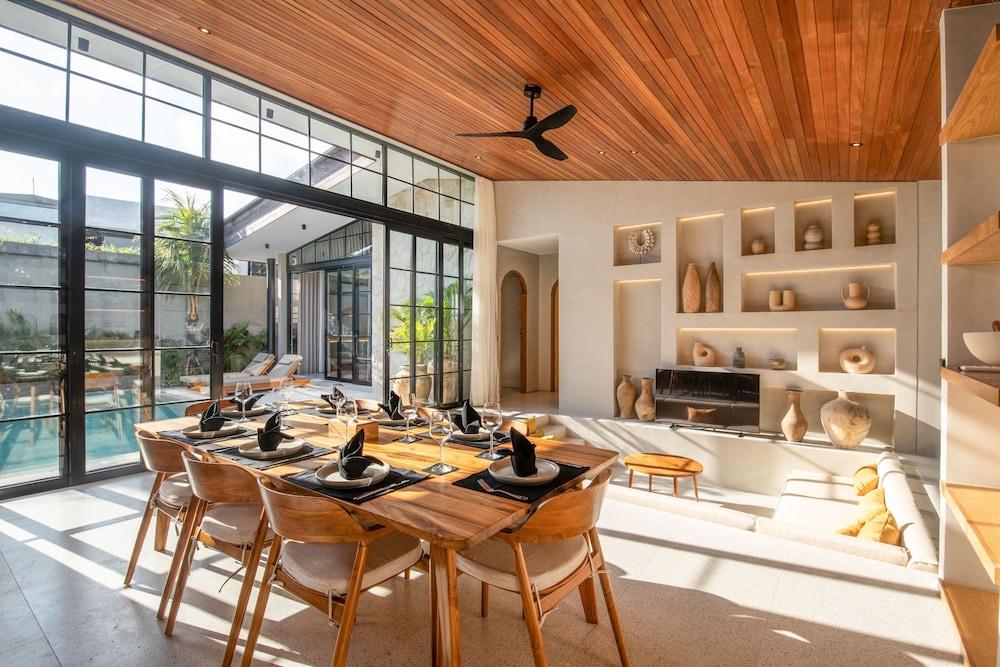 Villa Serai 5br to the Beach