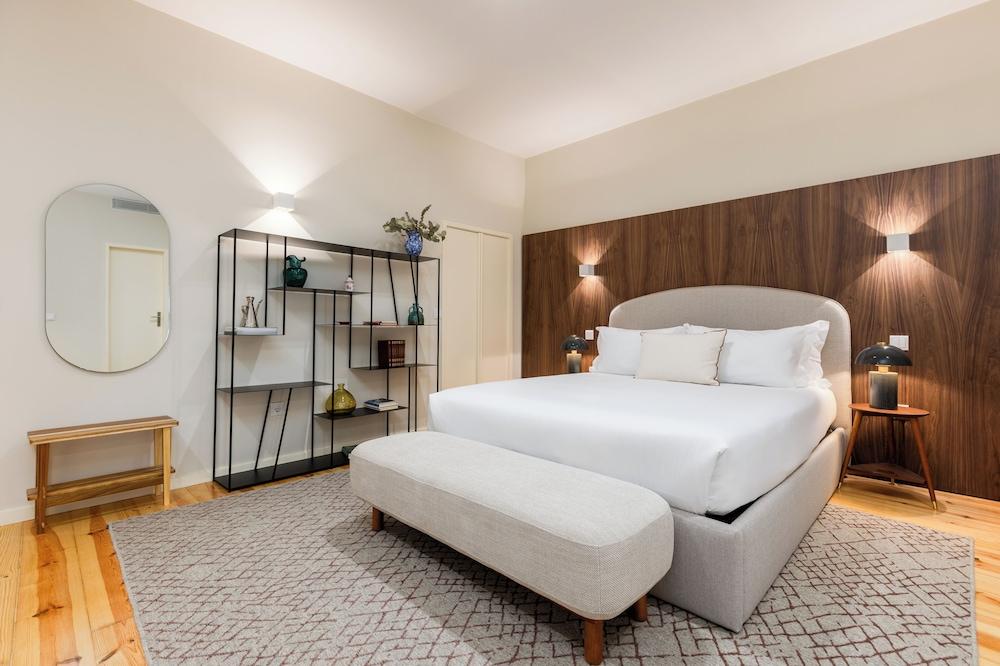 Albertina Carlos Alberto By Aspasios