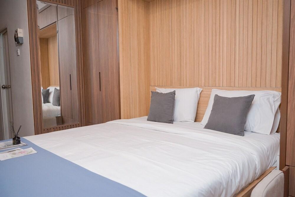 Cozy Studio Apartment at Sudimara Forestwalk