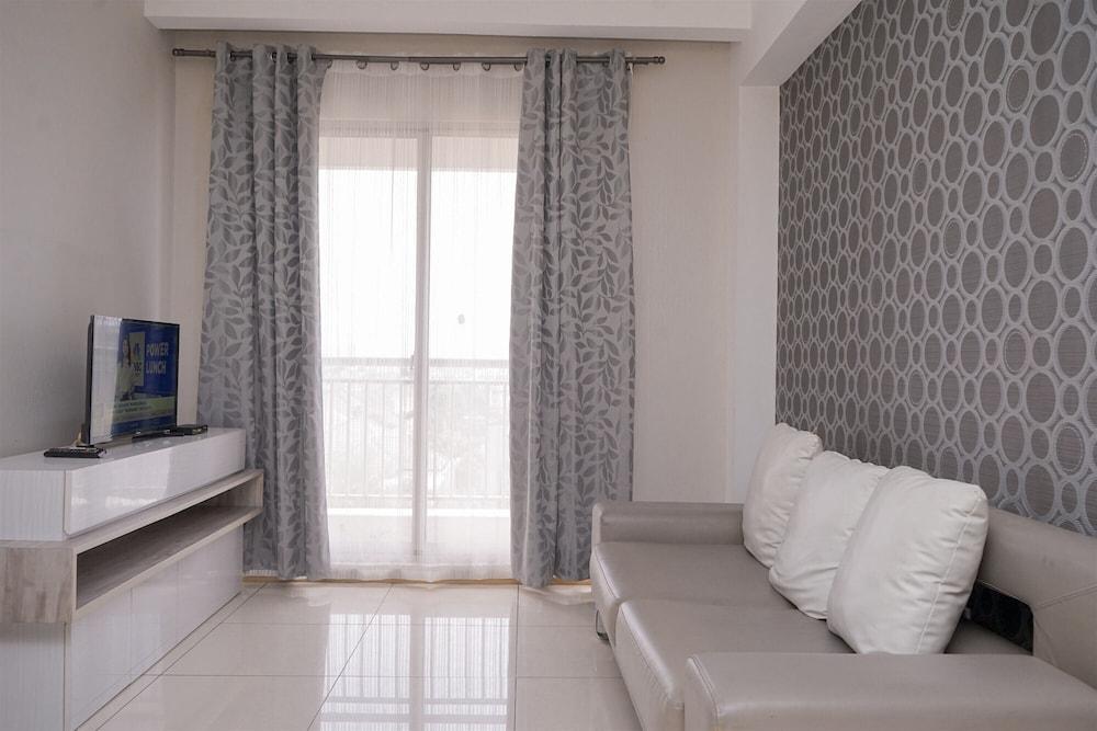 Good And Comfy 1Br Apartment At M-Town Signature