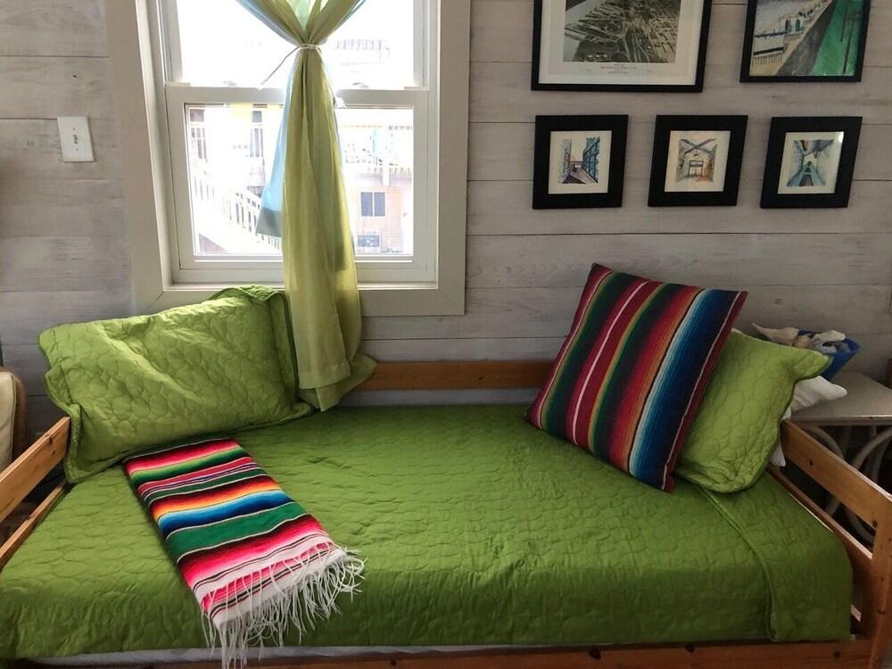 Beachfront Melody by Ryson Vacation Rentals