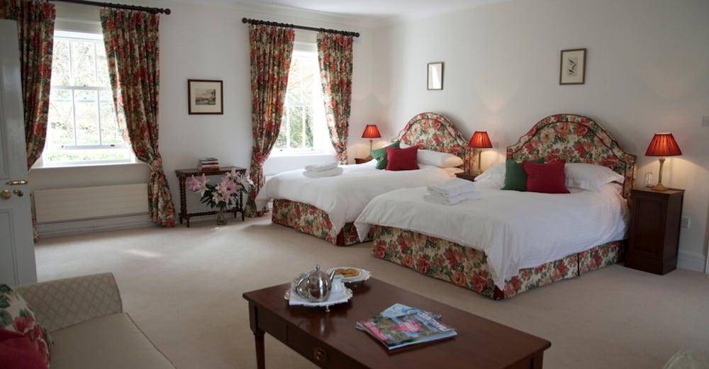 Delphi Lodge & Estate