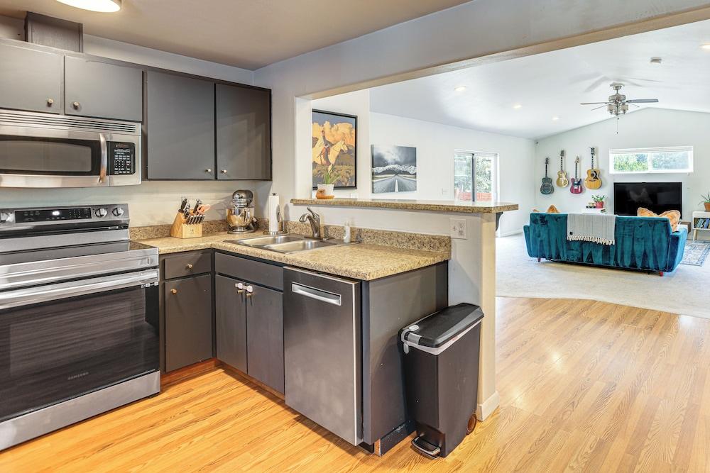 Close to Everything! Quiet Retreat in Bend