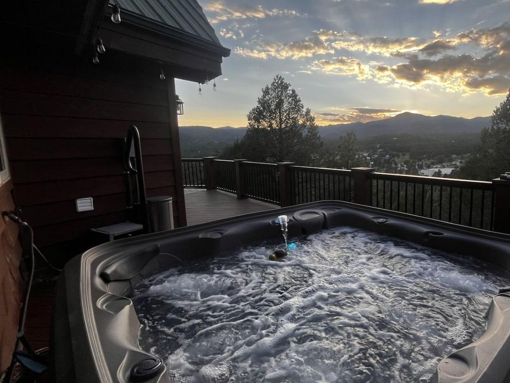 Eagle's Nest by Ruidoso Vacation Rentals