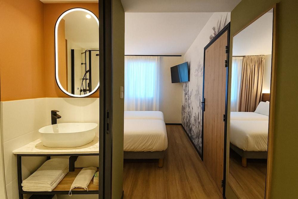 Logis Hôtel de Port d'Alon