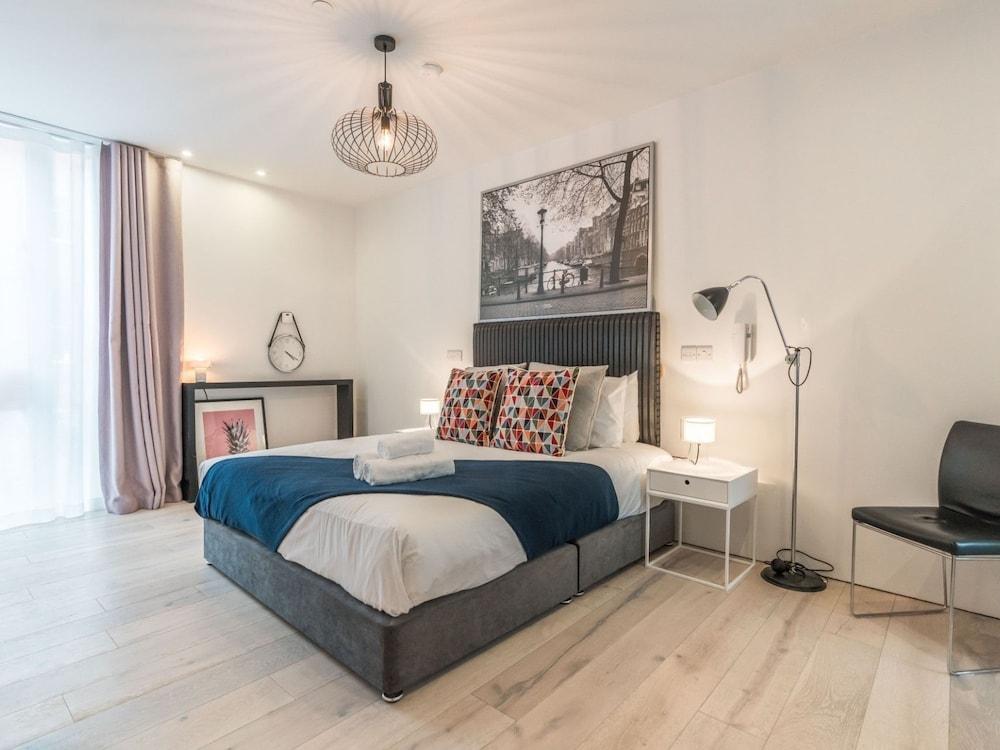 The Phil Lynnot Suite - hiphipstay