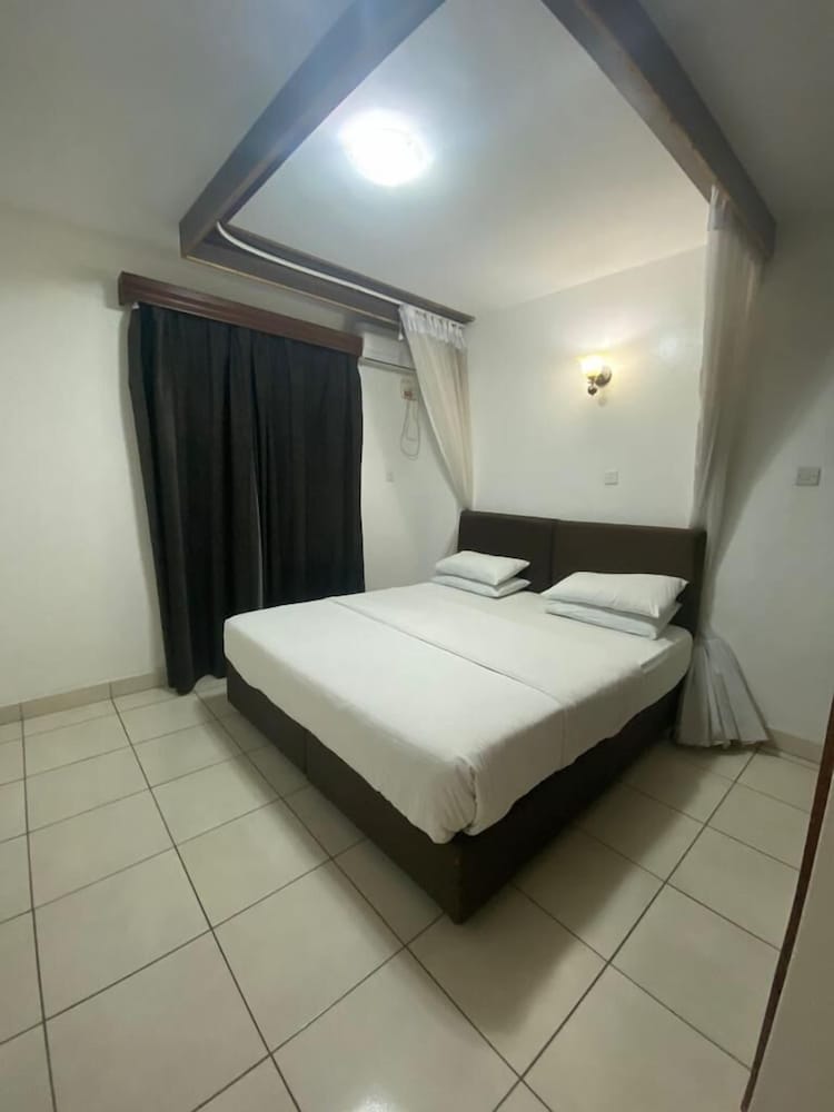 Armaan Suites and Restaurant