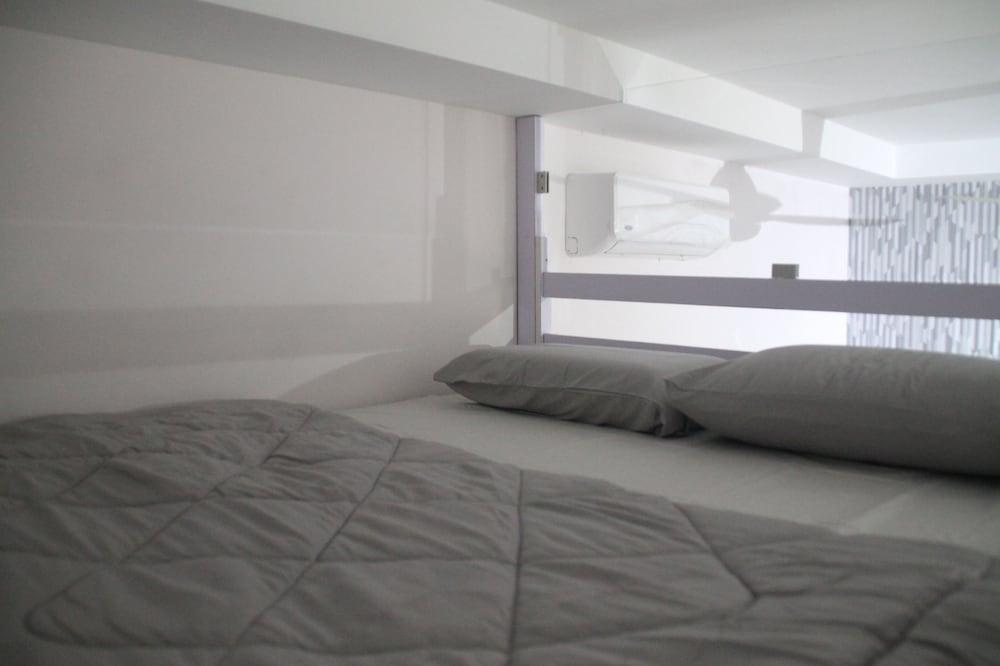 Silverscape Family Studio Suite