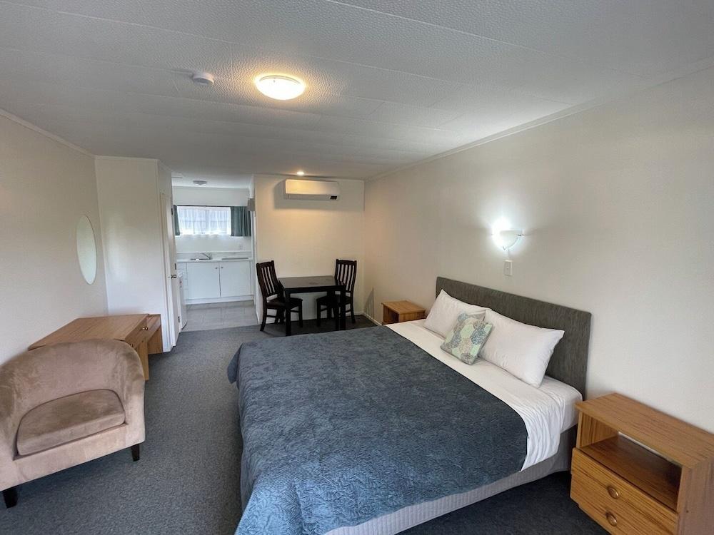 Cherry Court Motor Lodge