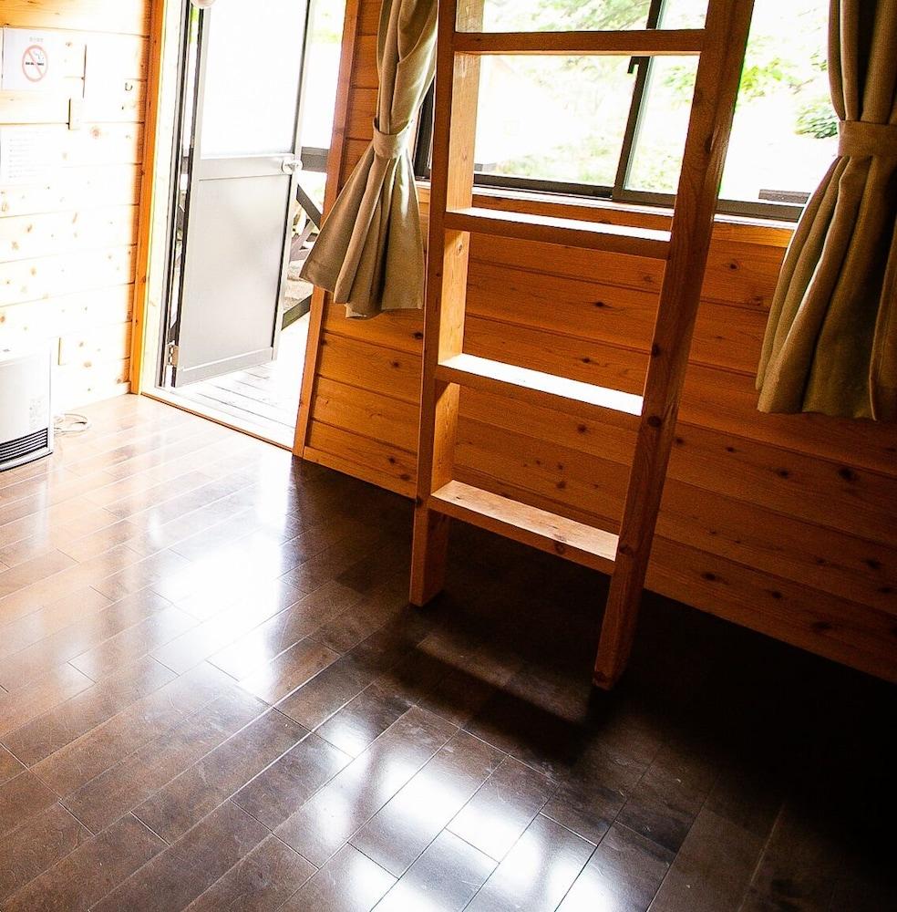 Asian Resort Camp Tapa