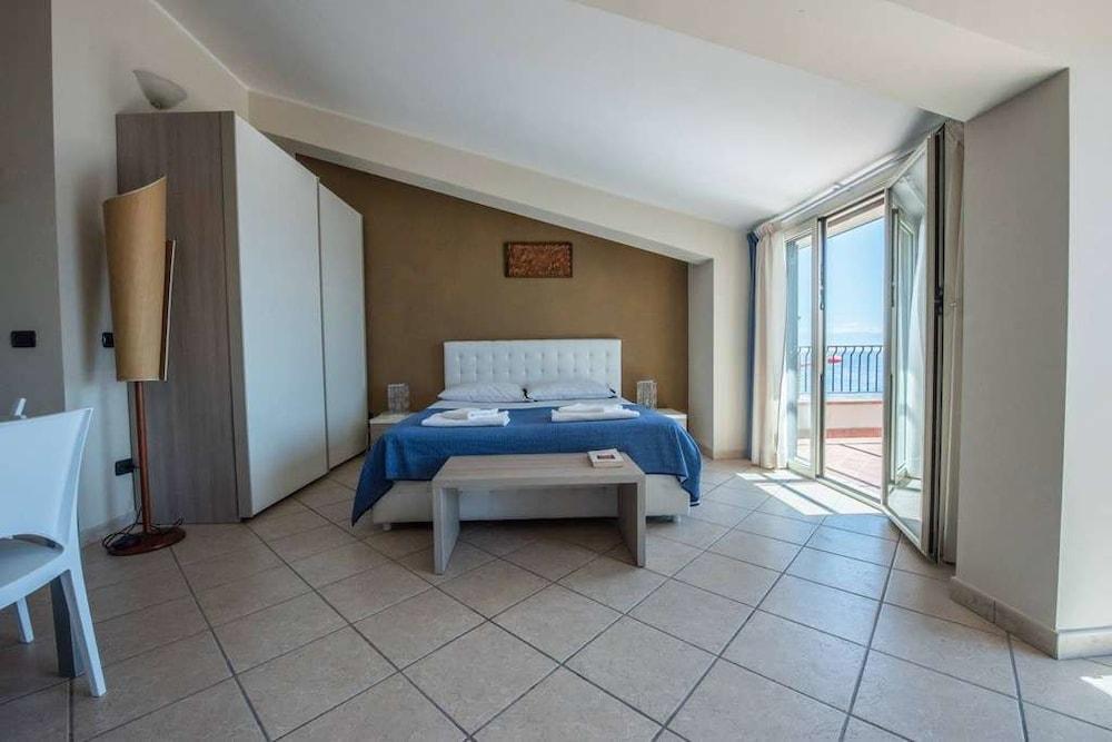 La Sirena Bed & Breakfast