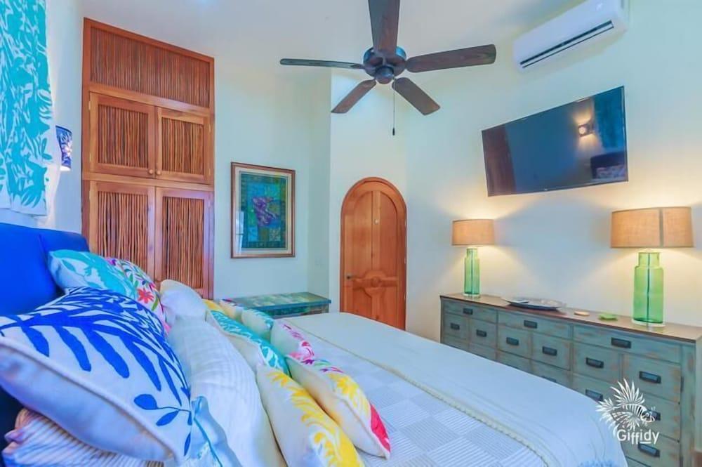 Casa Amor - 3 BD by Skyrun