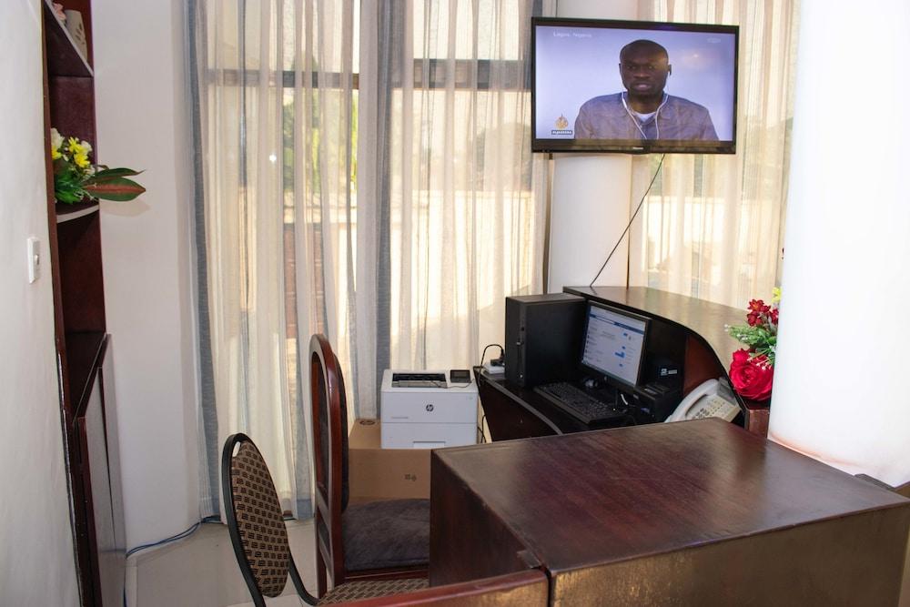 Odjidja Royal Palace Hotel