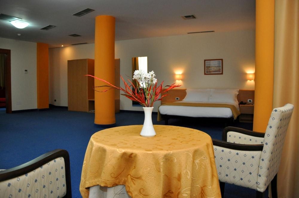 Hotel Airport Tirana