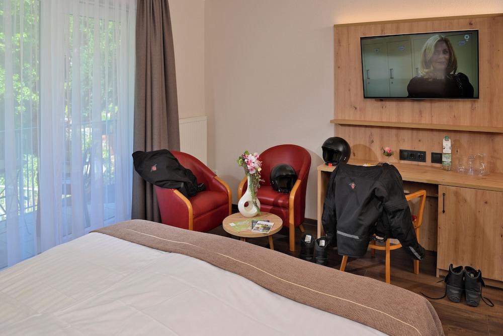 Land-gut-Hotel zur Post