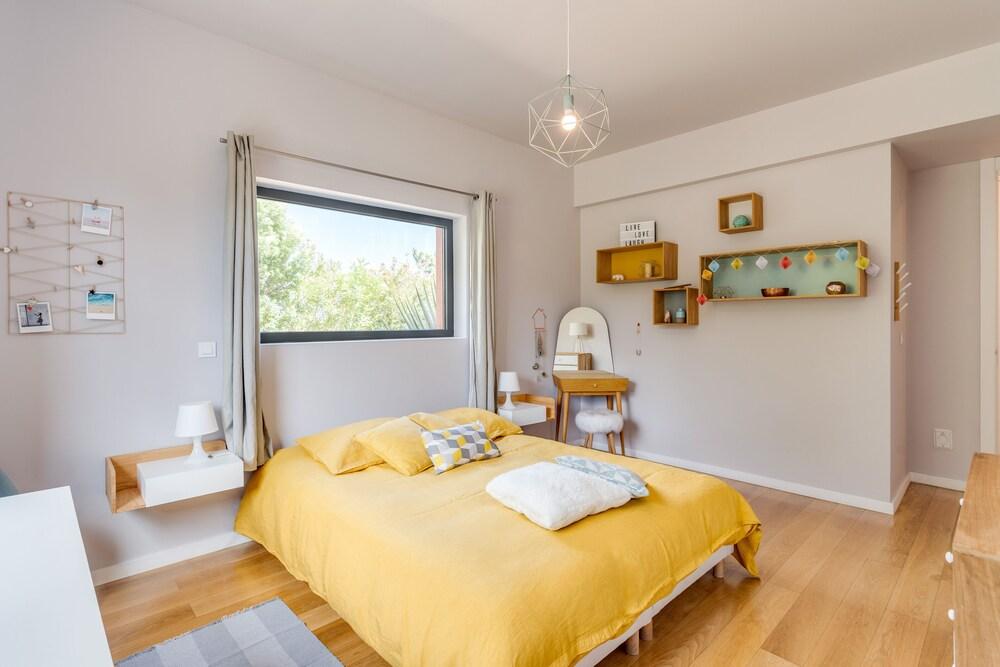 Mountain Guincho Villa by Lisbon-Coast