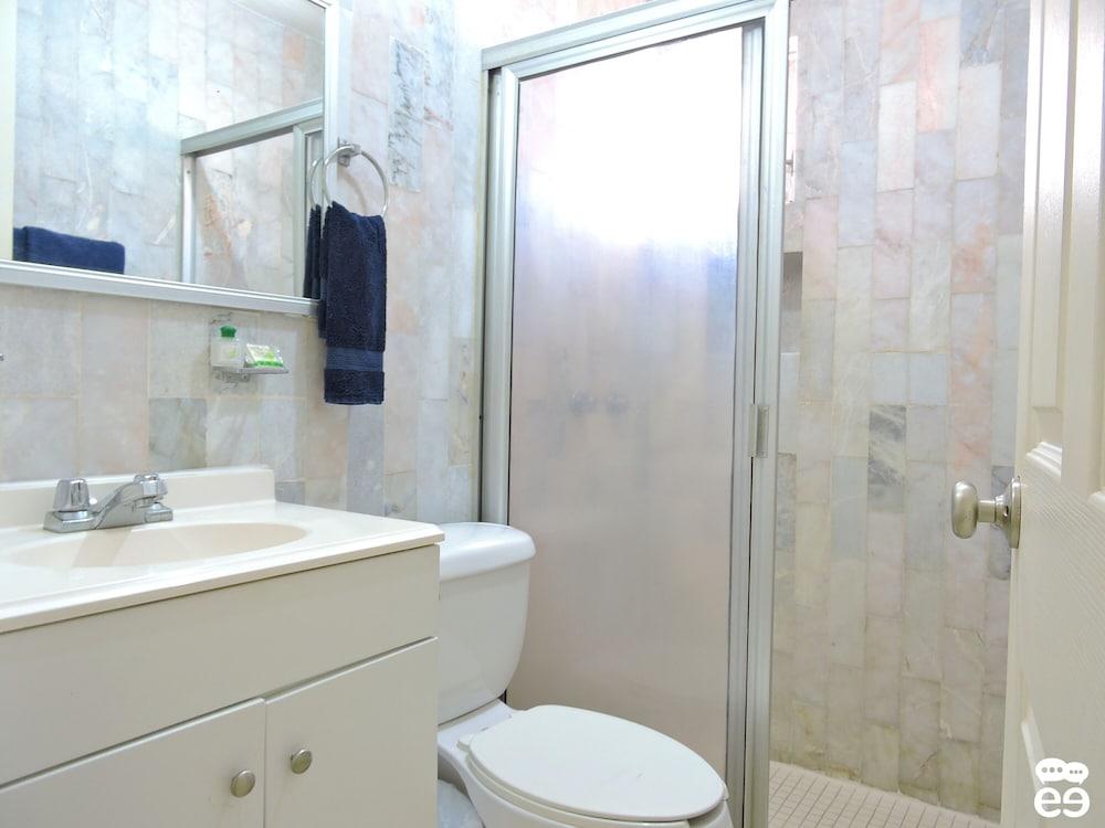 Apartment on the Beach - H-3