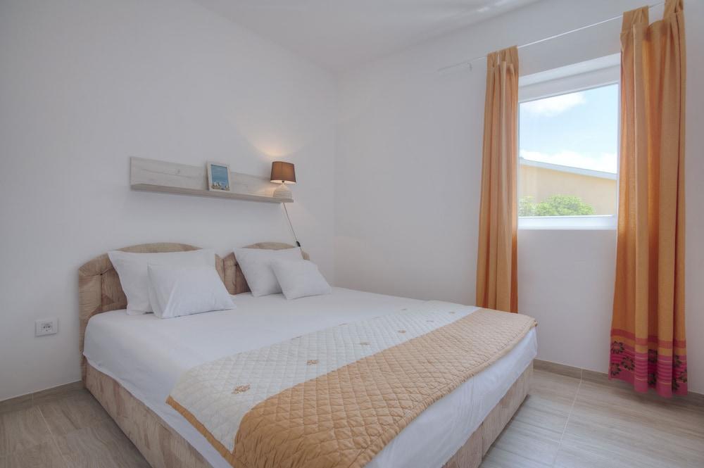 Guest house Djonovic