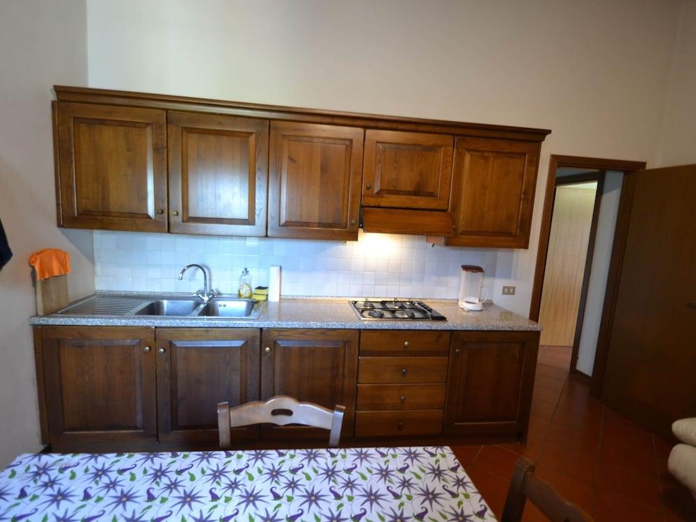 Tuscan Heaven; Vinci and Pistoia