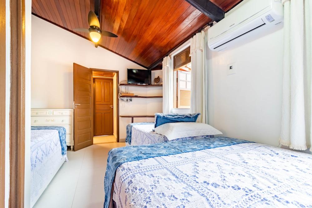 PF10 - Casa 3 Suítes a 300m da Praia