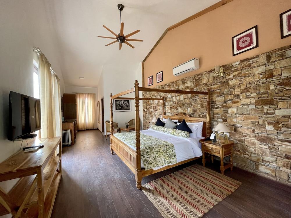 Tree of Life Vanvilas Riveredge