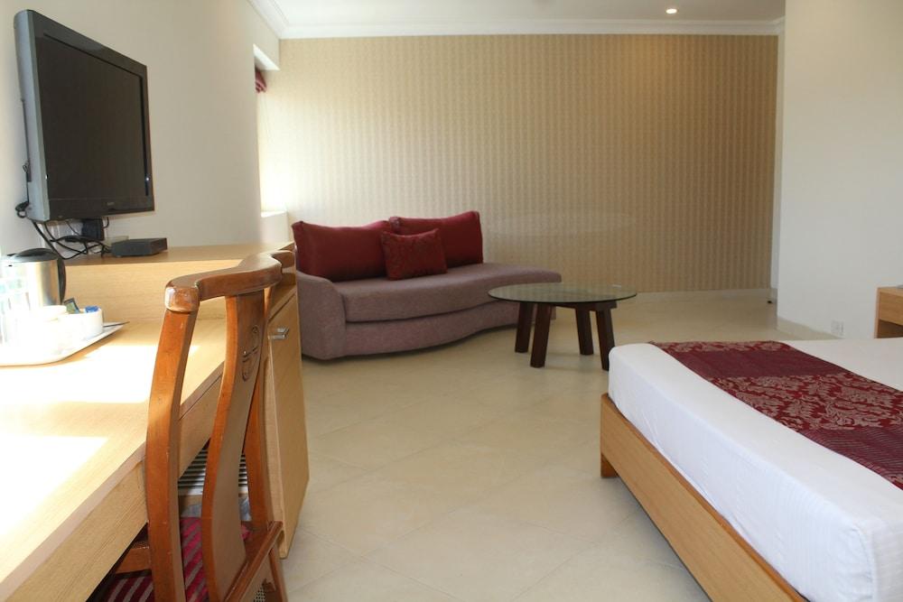 The Lotus Apartment Hotels - Burkit Road