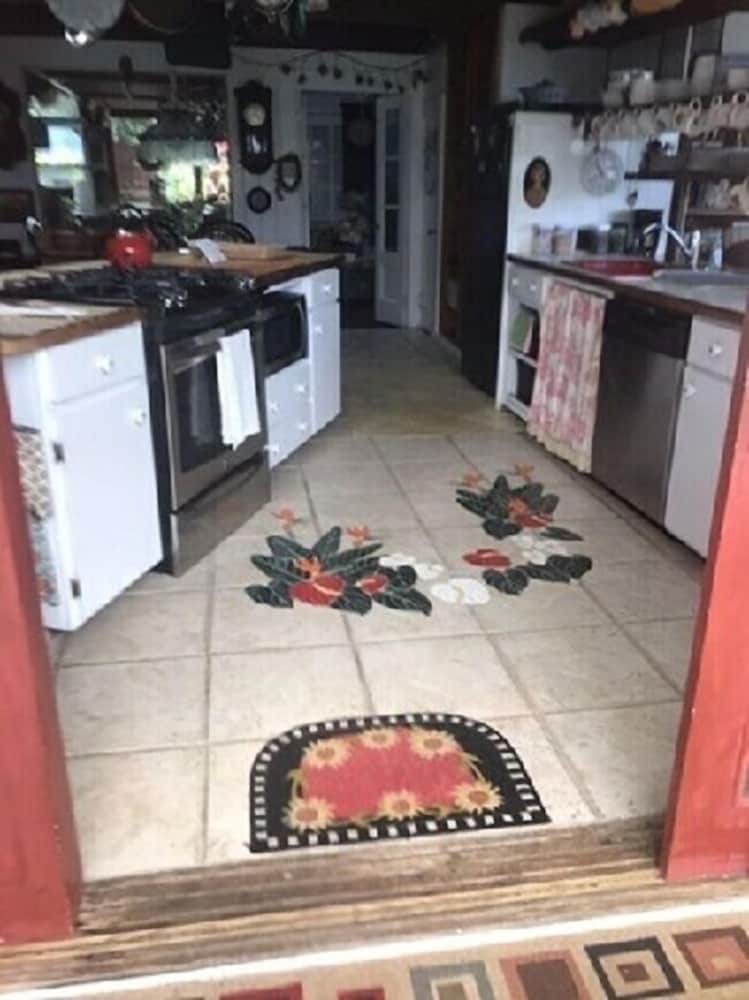 Hale Kawehi B&B Guesthouse