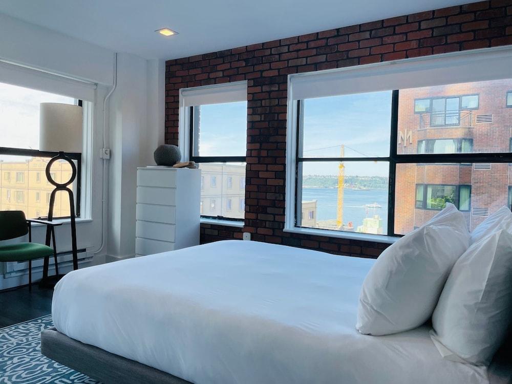 Reside Seattle Downtown, a Wyndham Residence