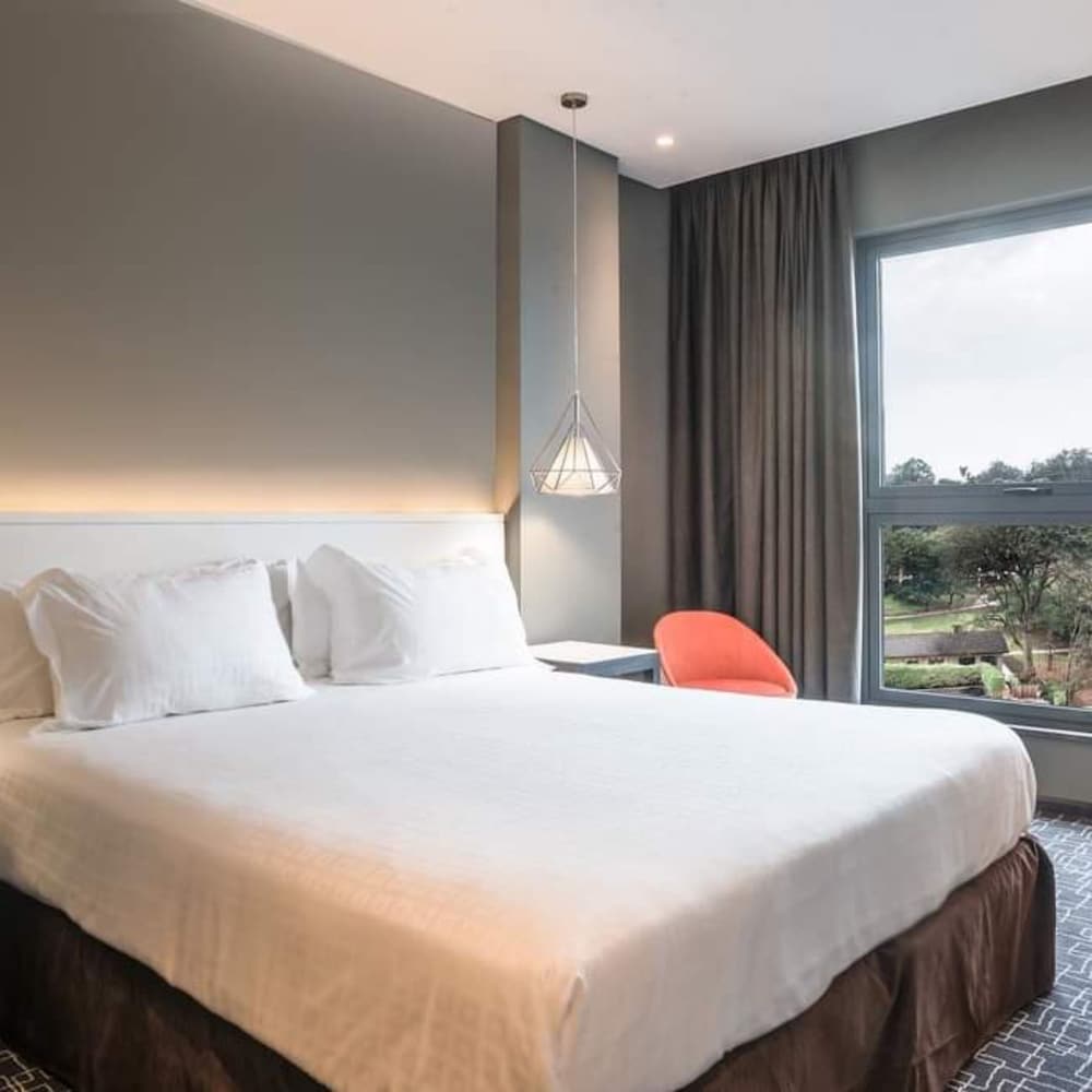 Trademark Hotel, Trademark Suite Single Room in Nairobi No004