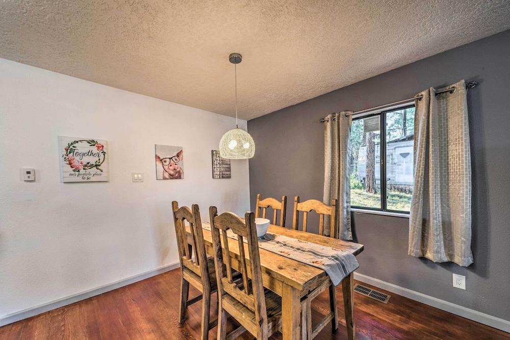 Ruidoso Cabin - Walk to Midtown Dining & Shops!