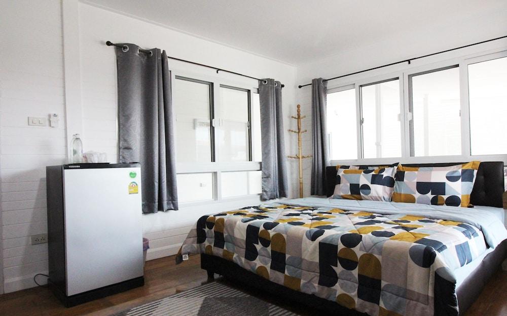 Room-baan Khunphiphit Homestay