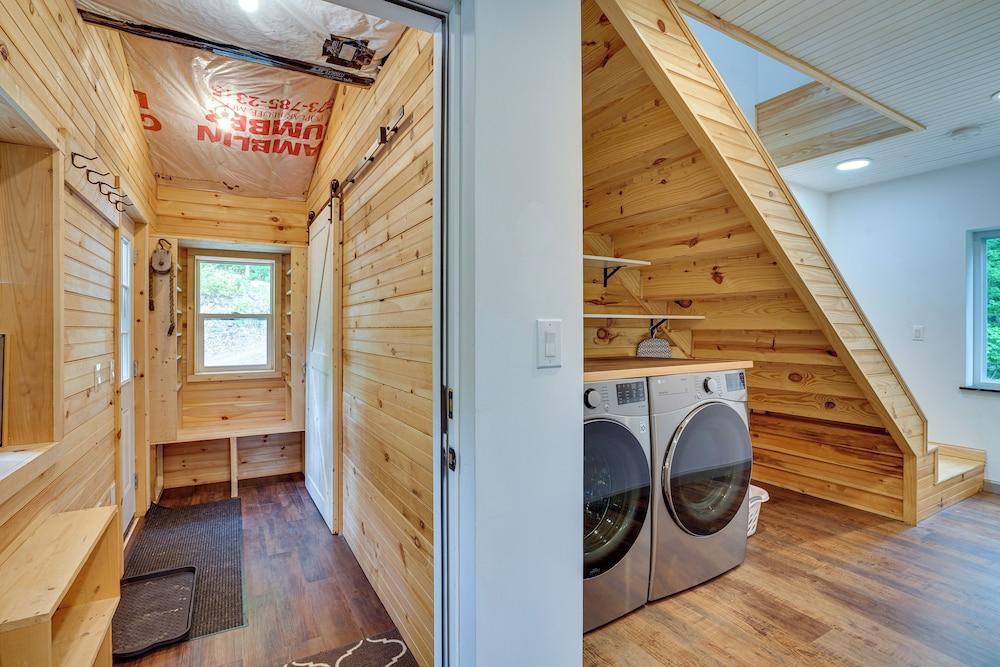 Secluded Marathon Hideaway w/ Fire Pit + Views!